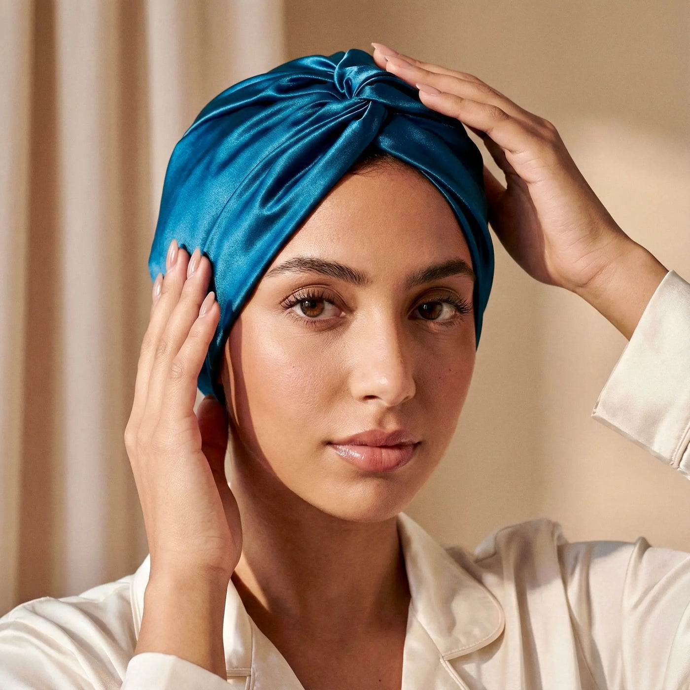 Bonnet en soie de mûrier bleu nuit protection cheveux